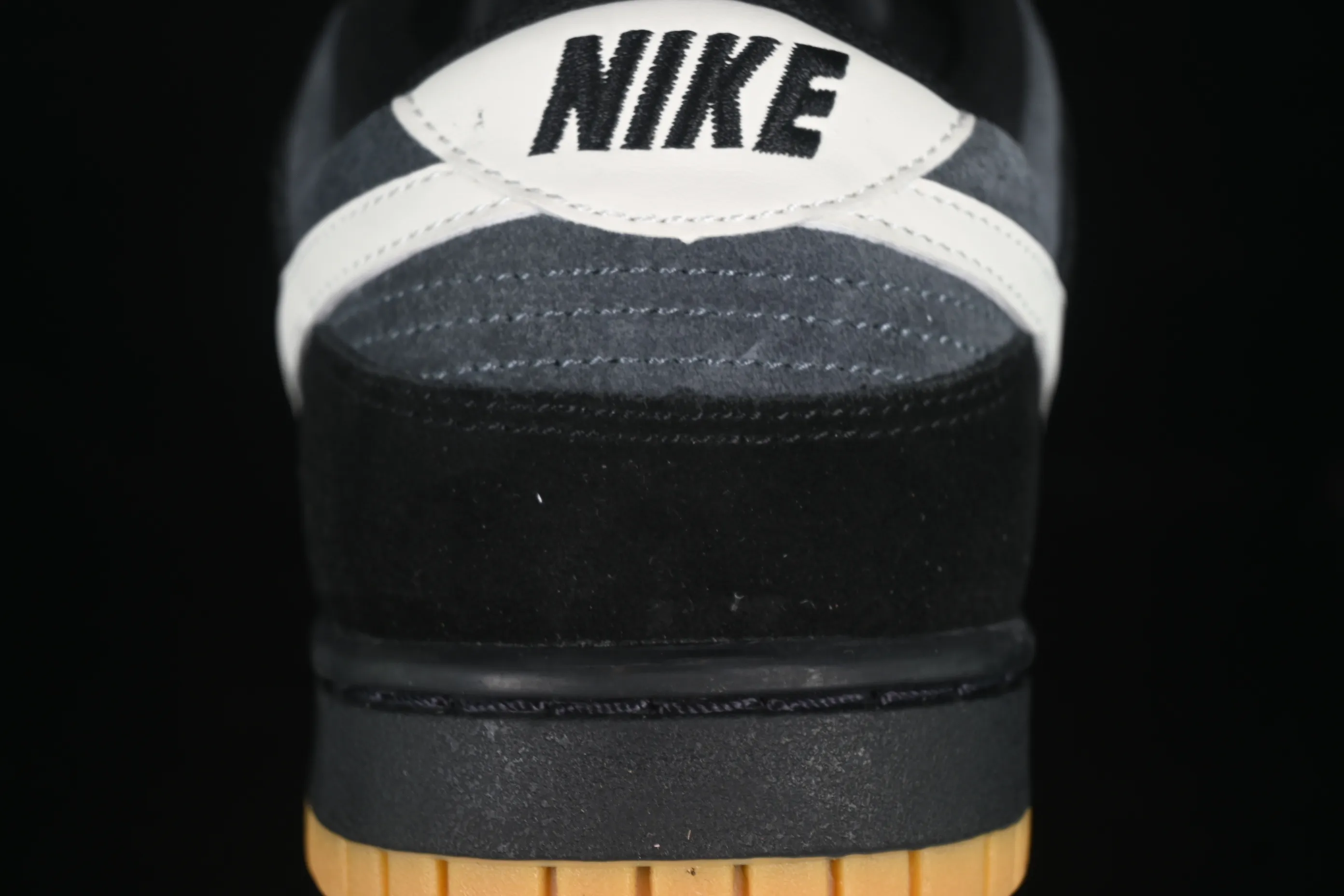 All categories Nk SB Dunk series Nk SB Dunk Low low-top sneakers Nike Dunk Low black and gray color low-top casual sneakers HQ1931-001